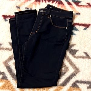 Womens Jeans. Dark Blue. Size 28/8